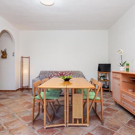 Holiday House Li Piri Сан-Теодоро Екстер'єр фото