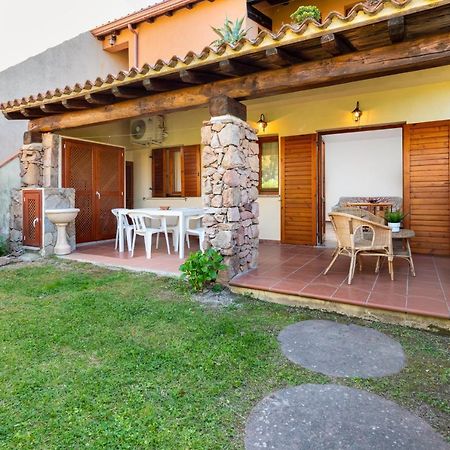 Holiday House Li Piri Сан-Теодоро Екстер'єр фото