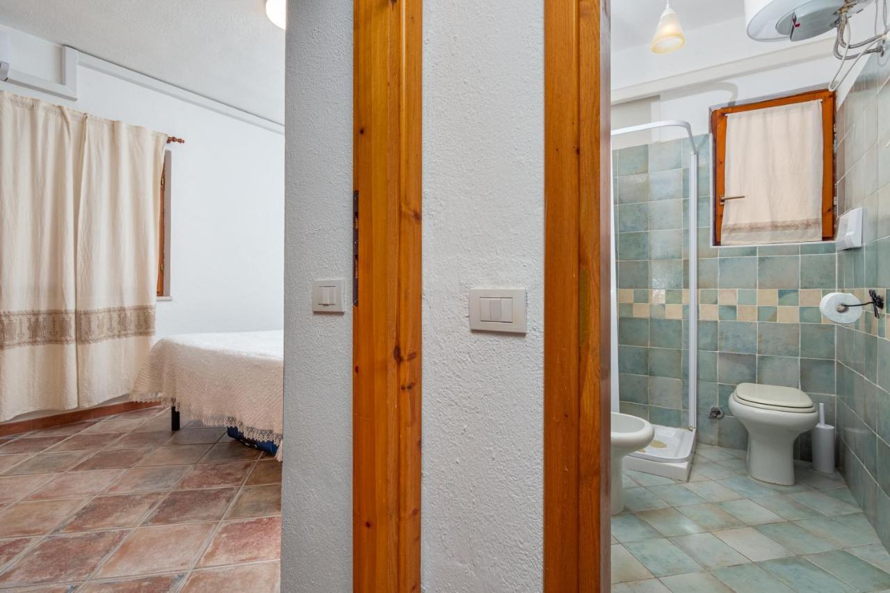 Holiday House Li Piri Сан-Теодоро Екстер'єр фото