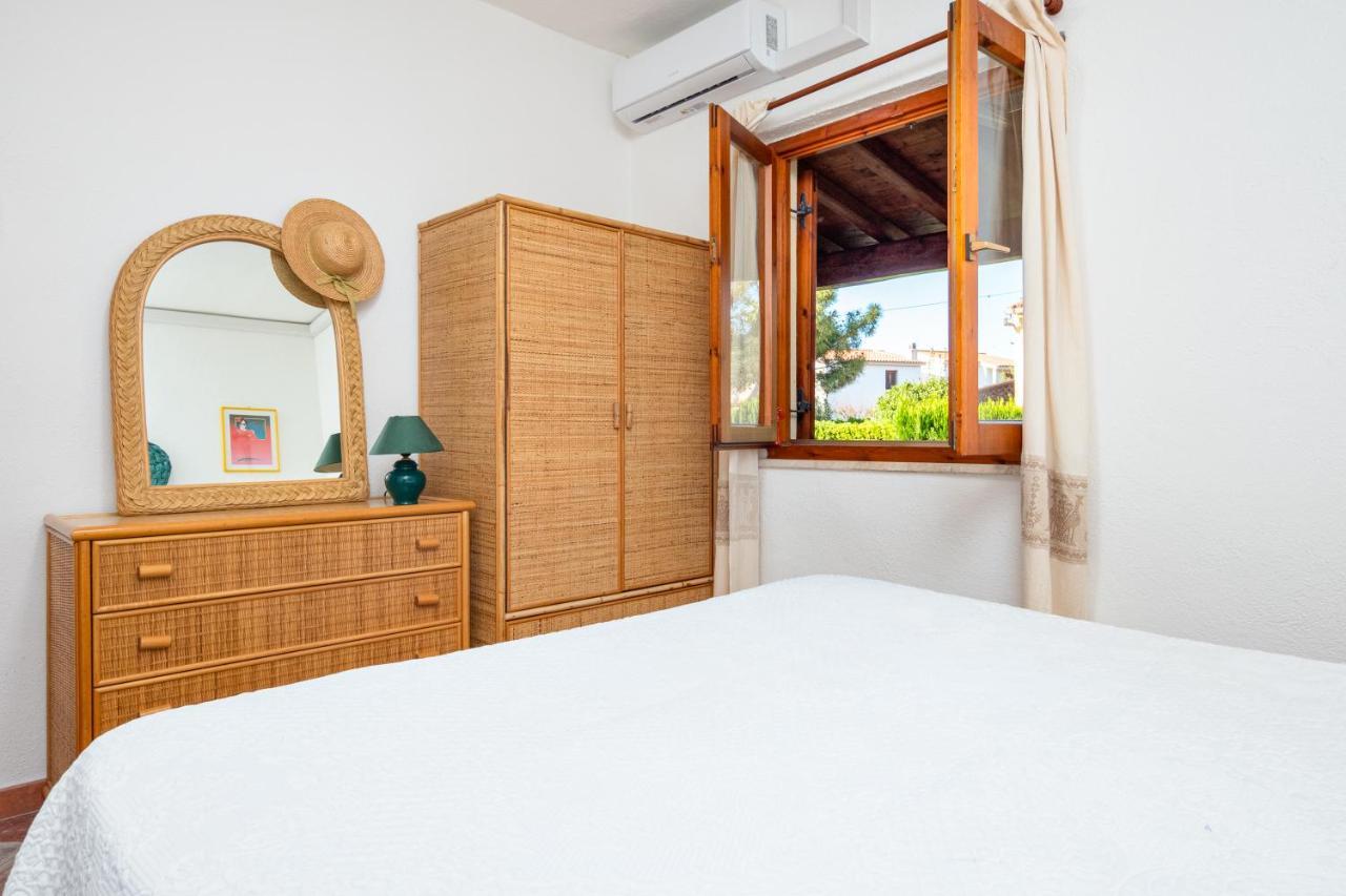 Holiday House Li Piri Сан-Теодоро Екстер'єр фото